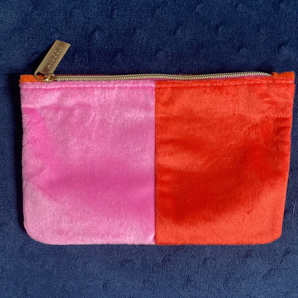 Make up bag and eyeliner set - Picture 2 of 9